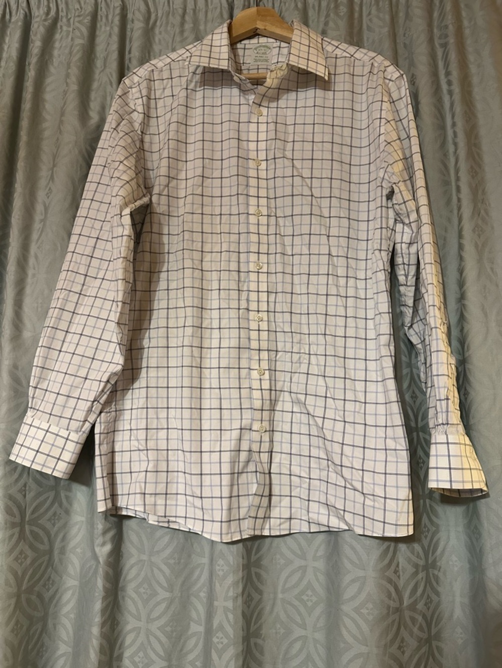 Brooks Brothers Button Down Shirt Menโs 16.5x33 Window Pane Plaid Milano Fit USA